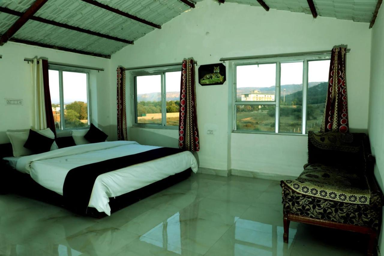 The Forest View Resort Khilchīpur Buitenkant foto